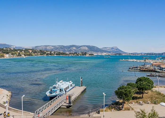 Vue Avec Terrasse Et Wifi *